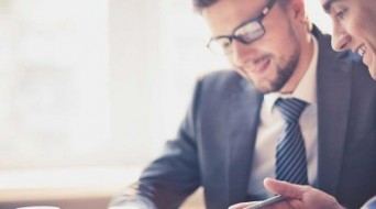 JAK SE ŠPIČKOVÍ MANAŽEŘI VZDĚLÁVAJÍ V ANGLIČTINĚ? (MANAGEMENT NEWS, 5. 9. 2017)