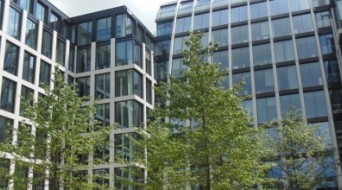 NEJVĚTŠÍ JAZYKOVKA EXPANDUJE (IDNES, 22.8.2016)